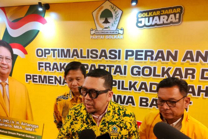 Enggan 'Berjudi' Politik, Golkar Lebih Pilih Ridwan Kamil Maju Kembali di Pilgub Jabar
