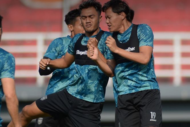 Susunan Pemain Borneo FC vs PSM, Stefano Lilipaly Kapten, Diego Michiels Cadangan
