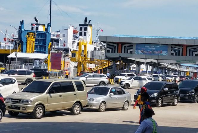 Kapolda Lampung Sampaikan Situasi Puncak Arus Balik Hari Raya Idul Fitri di Pelabuhan Bakauheni 